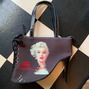 Marilyn Monroe High Heel Purse